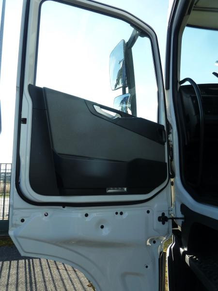 Lease a Volvo FH 500 Volvo FH 500: picture 15