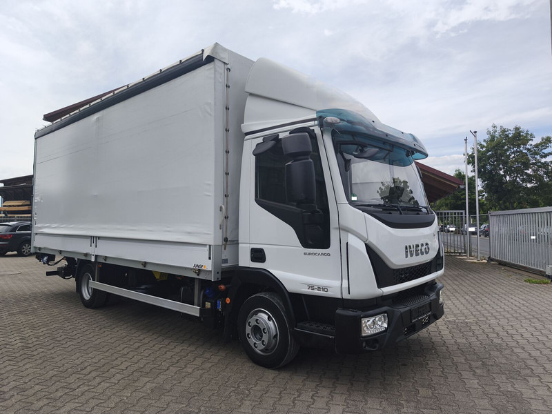 Iveco Eurocargo 75-210 - Curtainsider truck: picture 2 Iveco Eurocargo 75-210 - Curtainsider truck: picture 2
