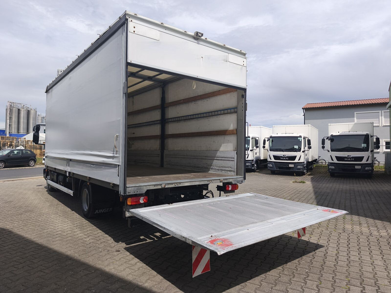 Curtainsider truck Iveco Eurocargo 75-210 Plane 3-Sitzer 4x2 Euro 6 LBW (20): picture 9 Curtainsider truck Iveco Eurocargo 75-210 Plane 3-Sitzer 4x2 Euro 6 LBW (20): picture 9