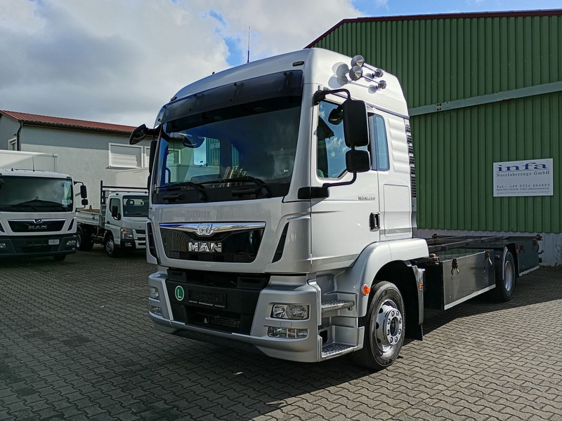 MAN TGM 12.290 BDF Euro 6 4x2 AHK (37) - Cab chassis truck: picture 1 MAN TGM 12.290 BDF Euro 6 4x2 AHK (37) - Cab chassis truck: picture 1