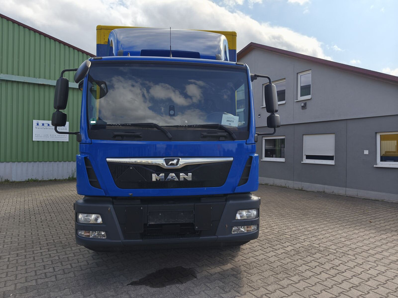 MAN TGM 15.250 - Box truck: picture 3 MAN TGM 15.250 - Box truck: picture 3