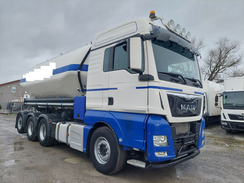 MAN TGX 35.440 Silo Euro 6 8x4 Lift+Lenk Klima (5) - Truck: picture 2 MAN TGX 35.440 Silo Euro 6 8x4 Lift+Lenk Klima (5) - Truck: picture 2