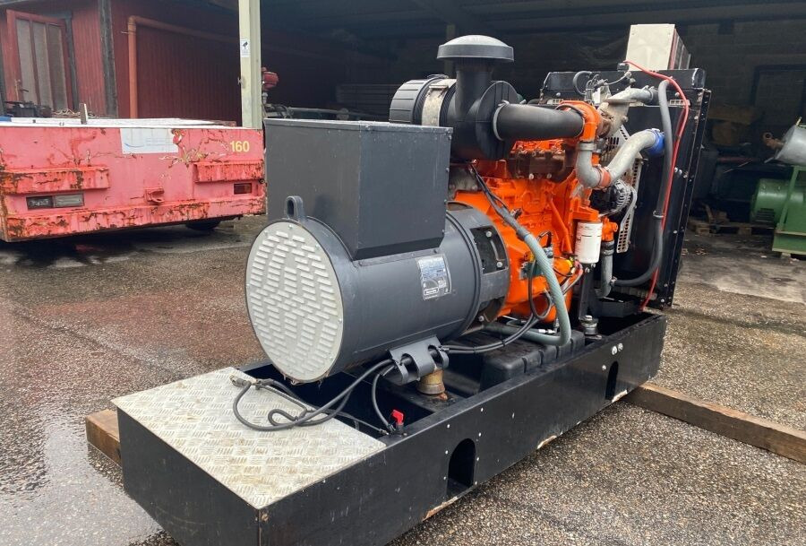 Lease a Diversen ECP34 2S4 - Iveco Engine,126kVA,New oils, filters, Mecc Alte ECP34 2S4  Diversen ECP34 2S4 - Iveco Engine,126kVA,New oils, filters, Mecc Alte ECP34 2S4: picture 8