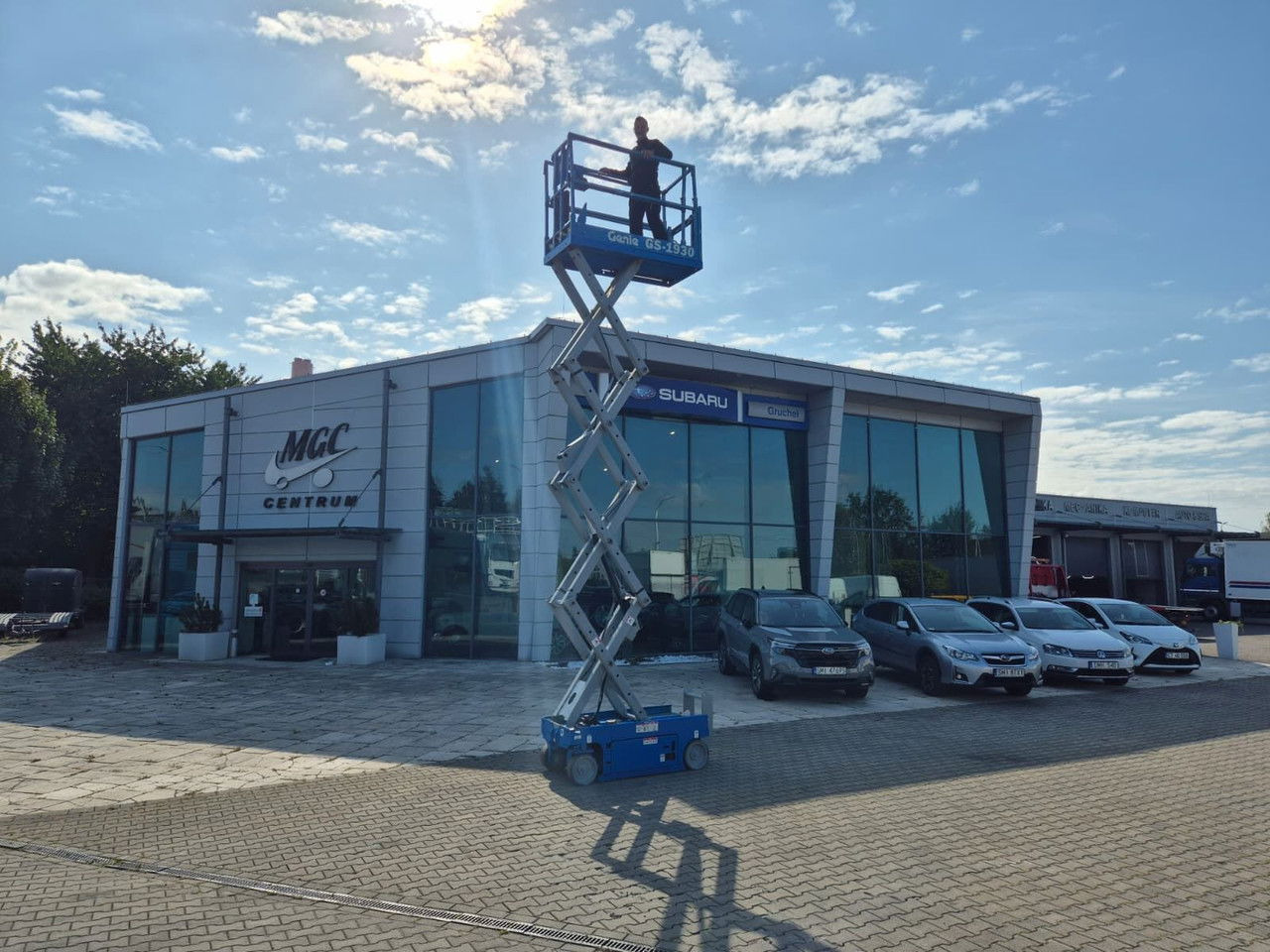 Genie GS1930 / 4X4 / 1 Owner / Serviced - Scissor lift: picture 3 Genie GS1930 / 4X4 / 1 Owner / Serviced - Scissor lift: picture 3