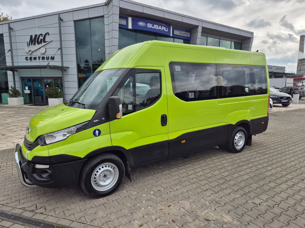 IVECO Daily 35S12 Hi-Matic / 10 Seats - Minibus, Passenger van: picture 1 IVECO Daily 35S12 Hi-Matic / 10 Seats - Minibus, Passenger van: picture 1
