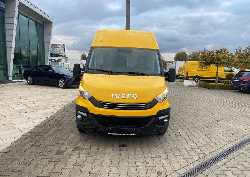 Iveco Daily 35S16 HI-Matic / 1 Owner / L4H2 / MAX / Webasto / Great C - Panel van: picture 4 Iveco Daily 35S16 HI-Matic / 1 Owner / L4H2 / MAX / Webasto / Great C - Panel van: picture 4