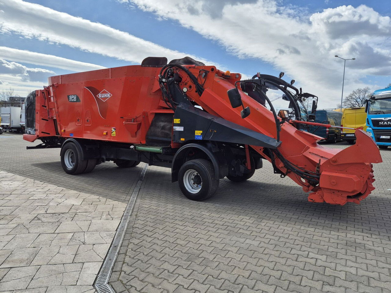Kuhn SPW 22 Intense /feed wagon/ 1 Owner / NEW Service SPW 22 Intense /feed wago Kuhn SPW 22 Intense /feed wagon/ 1 Owner / NEW Service SPW 22 Intense /feed wagon/ 1 Owner / NEW Service / UP TO 22m3 - Forage mixer wagon: picture 2 Kuhn SPW 22 Intense /feed wagon/ 1 Owner / NEW Service SPW 22 Intense /feed wago Kuhn SPW 22 Intense /feed wagon/ 1 Owner / NEW Service SPW 22 Intense /feed wagon/ 1 Owner / NEW Service / UP TO 22m3 - Forage mixer wagon: picture 2