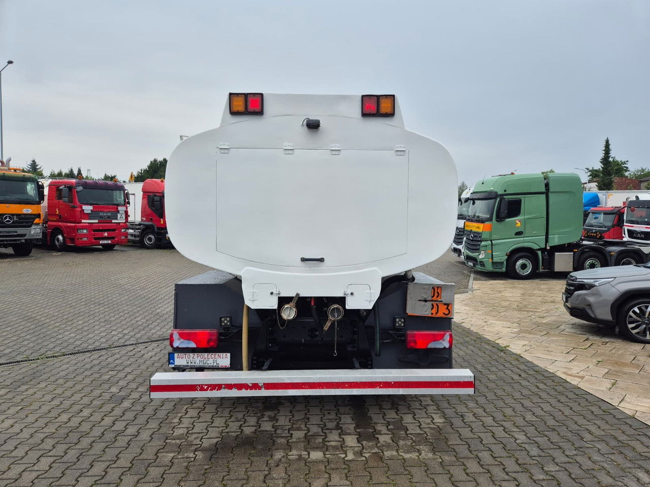 Tank truck MAN TGS 18.360 OIL Transport / Good Condition: picture 11