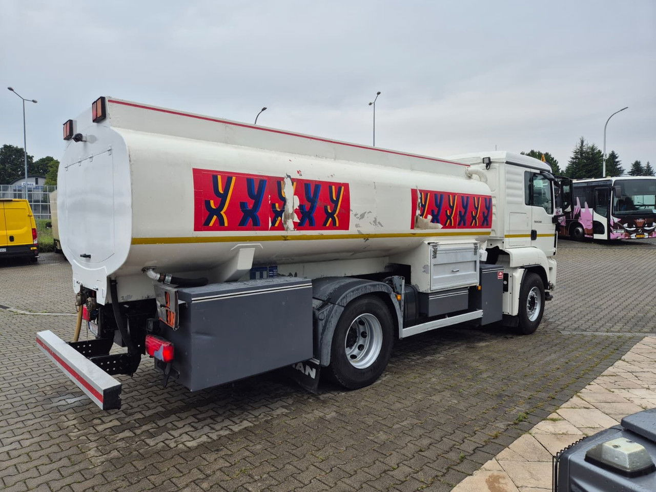 Tank truck MAN TGS 18.360 OIL Transport / Good Condition: picture 7