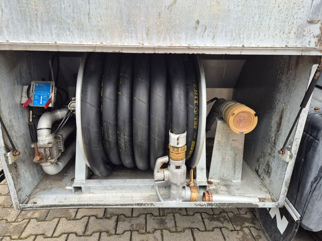 Tank truck MAN TGS 18.360 OIL Transport / Good Condition: picture 29