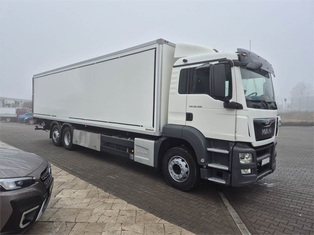 MAN TGS 26.400 / LONG CONTAINER 24 EUROPALET / SERVICE - Refrigerator truck: picture 5 MAN TGS 26.400 / LONG CONTAINER 24 EUROPALET / SERVICE - Refrigerator truck: picture 5