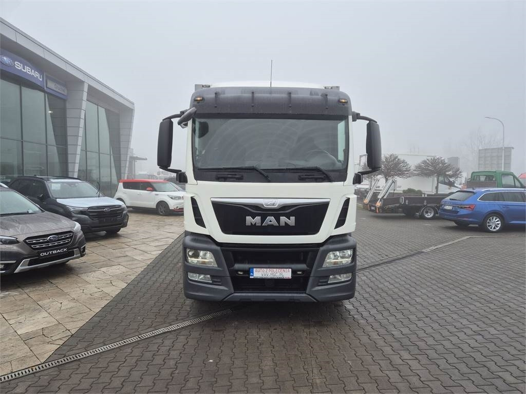 MAN TGS 26.400 / LONG CONTAINER 24 EUROPALET / SERVICE - Refrigerator truck: picture 3 MAN TGS 26.400 / LONG CONTAINER 24 EUROPALET / SERVICE - Refrigerator truck: picture 3