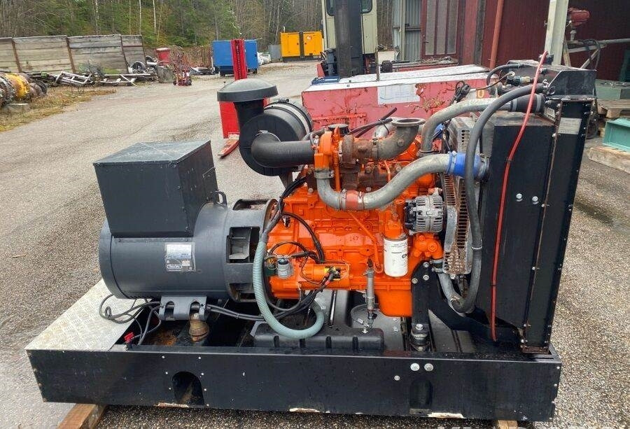 Mecc Alte ECP34 2S4 - Iveco Engine,126kVA,New oils - Engine for Construction machinery: picture 3 Mecc Alte ECP34 2S4 - Iveco Engine,126kVA,New oils - Engine for Construction machinery: picture 3