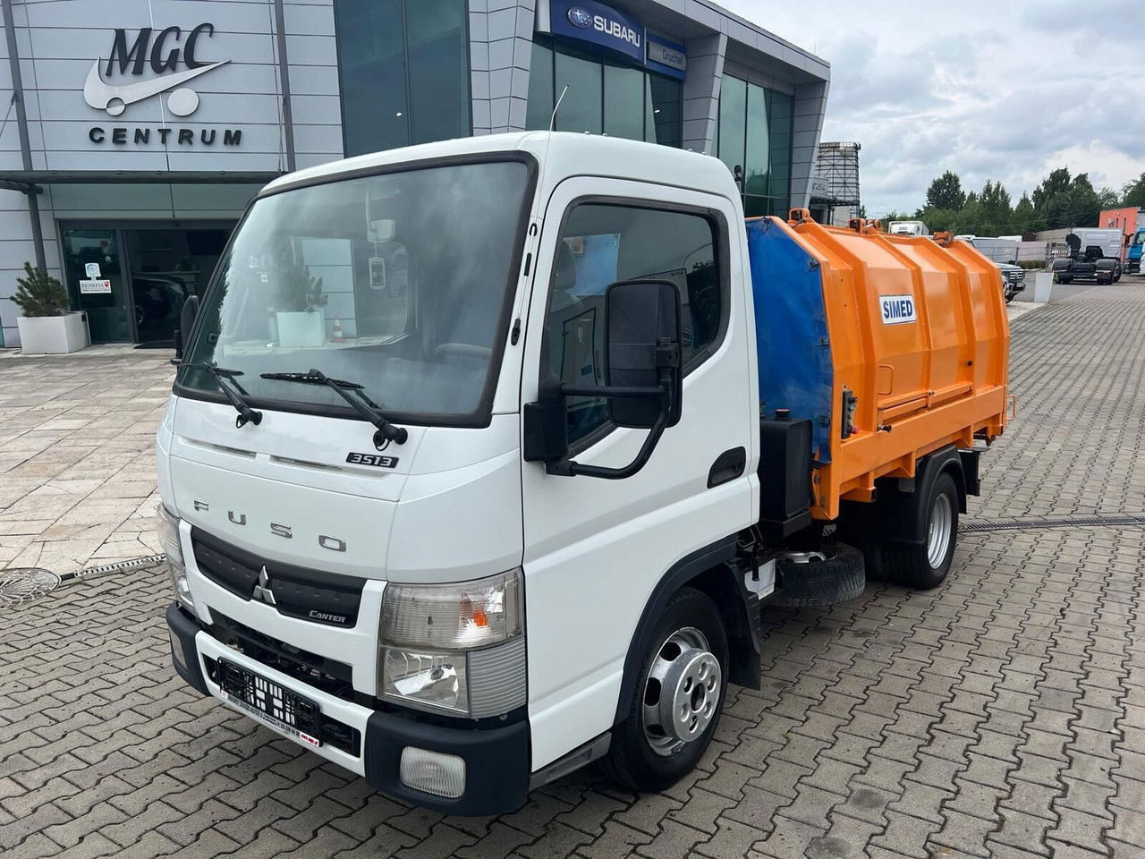 Mitsubishi Canter Fuso 3S13 AMT / Presscontainer / LOW KM / Super Condition - Garbage truck: picture 1 Mitsubishi Canter Fuso 3S13 AMT / Presscontainer / LOW KM / Super Condition - Garbage truck: picture 1