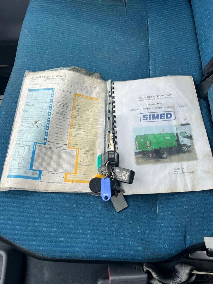 Lease a  Mitsubishi Canter Fuso 3S13 AMT / Presscontainer / LOW KM / Super Condition Mitsubishi Canter Fuso 3S13 AMT / Presscontainer / LOW KM / Super Condition: picture 10
