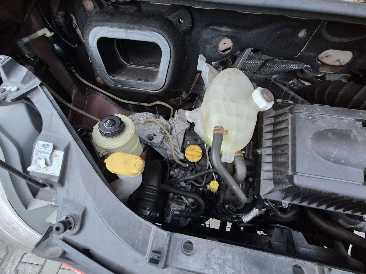 New Fire truck RENAULT Renault Master 2.5 DCi / Only 25TKM / Like NEW / WE Have 3 THE Same: picture 28 New Fire truck RENAULT Renault Master 2.5 DCi / Only 25TKM / Like NEW / WE Have 3 THE Same: picture 28