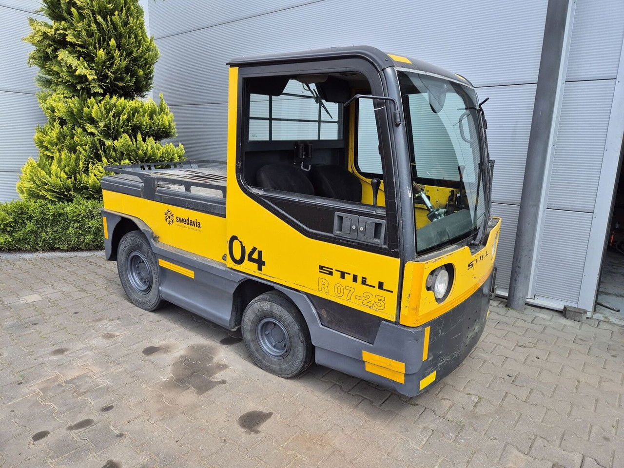 STILL R 07-25 , NO Battery , NEW Tires - Tow tractor: picture 1 STILL R 07-25 , NO Battery , NEW Tires - Tow tractor: picture 1