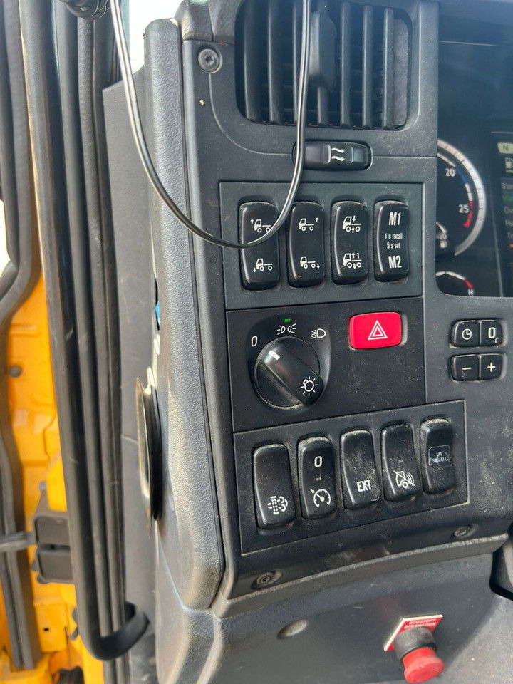 Container transporter/ Swap body truck Scania P280 4X2 / Skipper / Joab / 1 OW / Very Good Condition / Service: picture 21