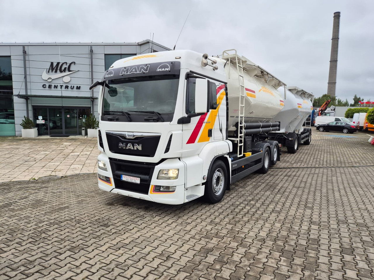 MAN TGS 26.480 Spritzer / 1 Owner /for transporting bulk materials - Truck: picture 5 MAN TGS 26.480 Spritzer / 1 Owner /for transporting bulk materials - Truck: picture 5