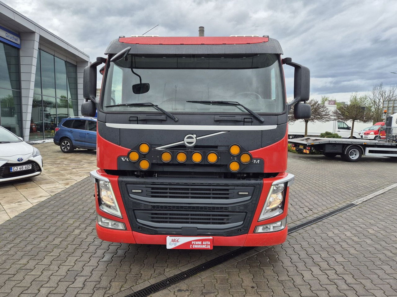 VOLVO Volvo FM 330 Webasto / HDS Hiab / 1 Owner - Dropside/ Flatbed truck, Crane truck: picture 4 VOLVO Volvo FM 330 Webasto / HDS Hiab / 1 Owner - Dropside/ Flatbed truck, Crane truck: picture 4