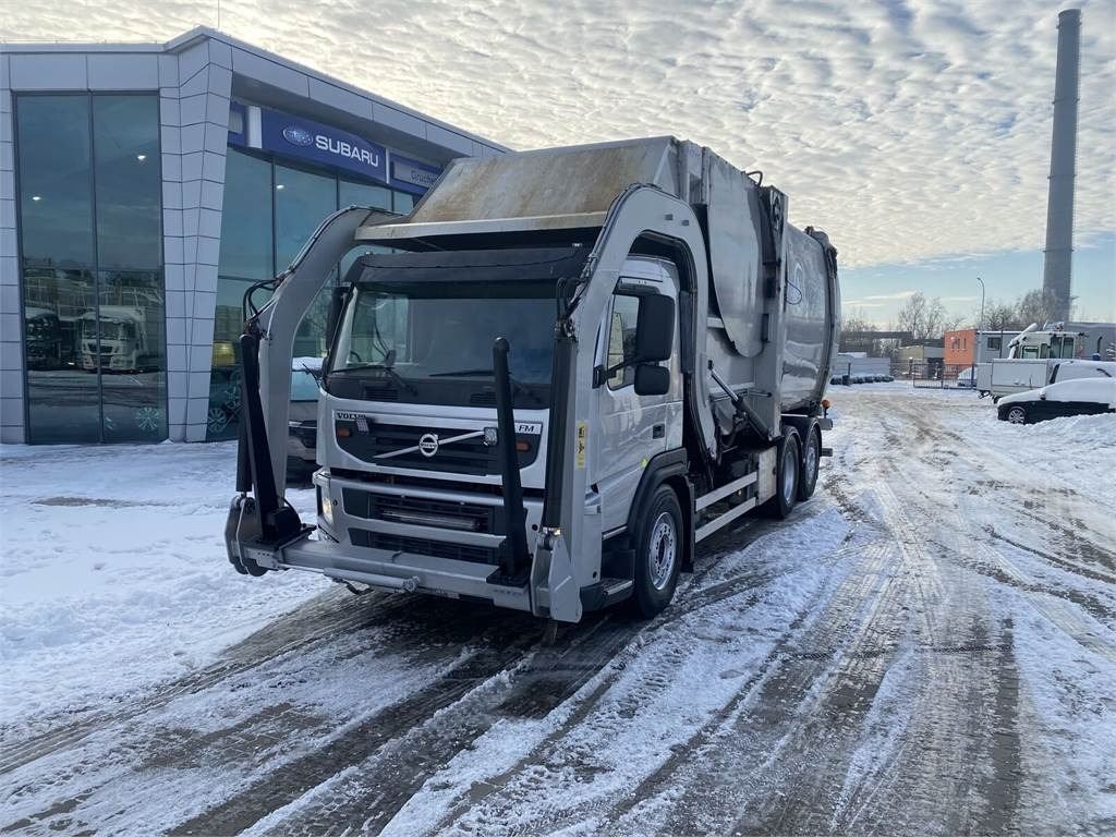 Volvo FM 420 6X2 / NTM / SUPER CONDITION - Garbage truck: picture 2 Volvo FM 420 6X2 / NTM / SUPER CONDITION - Garbage truck: picture 2
