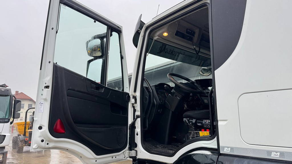 Tipper Iveco Trakker 460 8x4 meiller tipper - euro 6: picture 26