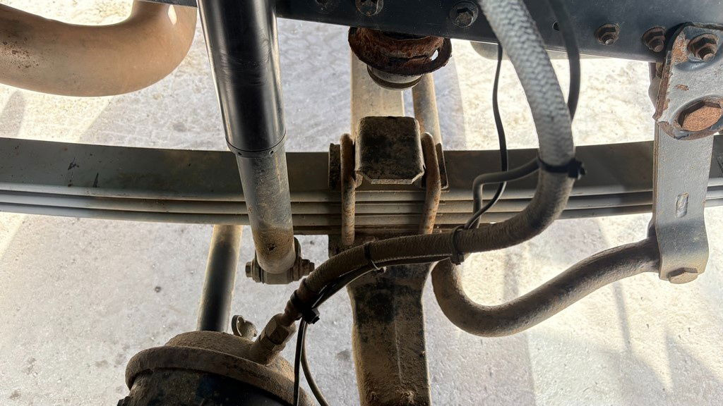 Tipper Iveco Trakker AD340T45 8x4 bordmatic tipper - retarder: picture 17 Tipper Iveco Trakker AD340T45 8x4 bordmatic tipper - retarder: picture 17