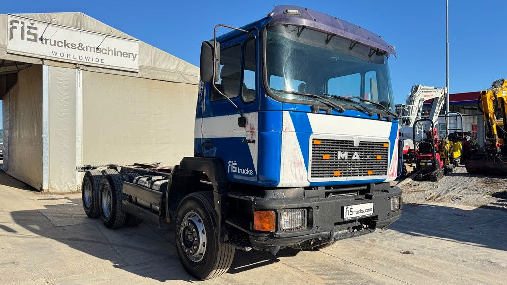 MAN 25.272 6x4 chassis- complete spring - Cab chassis truck: picture 3 MAN 25.272 6x4 chassis- complete spring - Cab chassis truck: picture 3