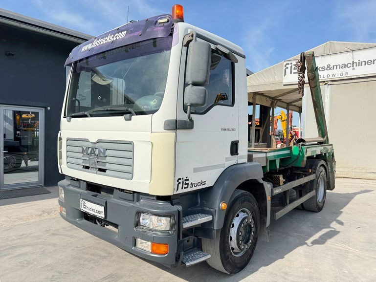 MAN TGM 18.280 4x2 absetz tipper - euro 3 - Container transporter/ Swap body truck: picture 1 MAN TGM 18.280 4x2 absetz tipper - euro 3 - Container transporter/ Swap body truck: picture 1