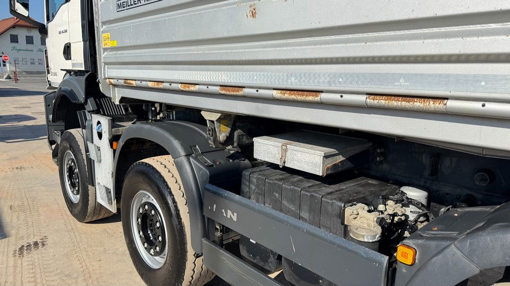 Tipper MAN TGS 41.510 8x4 Meiller bordmatic tipper - retarder - Euro 6: picture 6 Tipper MAN TGS 41.510 8x4 Meiller bordmatic tipper - retarder - Euro 6: picture 6