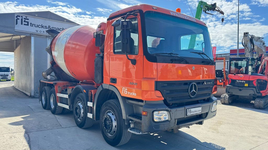 Mercedes-Benz Actros 3241 8x4 mixer 9m3 - Concrete mixer truck: picture 3 Mercedes-Benz Actros 3241 8x4 mixer 9m3 - Concrete mixer truck: picture 3