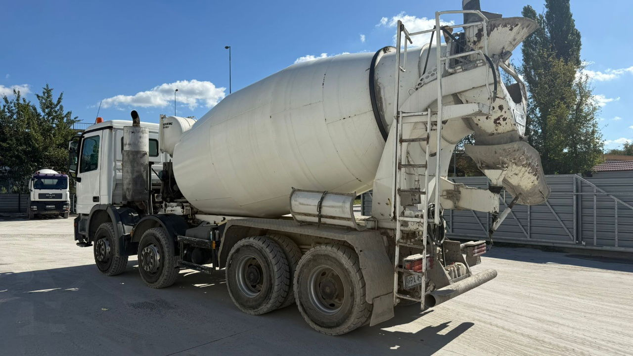 Mercedes-Benz Actros 3532 8x4 beton Schwing mixer 10m3 - Concrete mixer truck: picture 3 Mercedes-Benz Actros 3532 8x4 beton Schwing mixer 10m3 - Concrete mixer truck: picture 3
