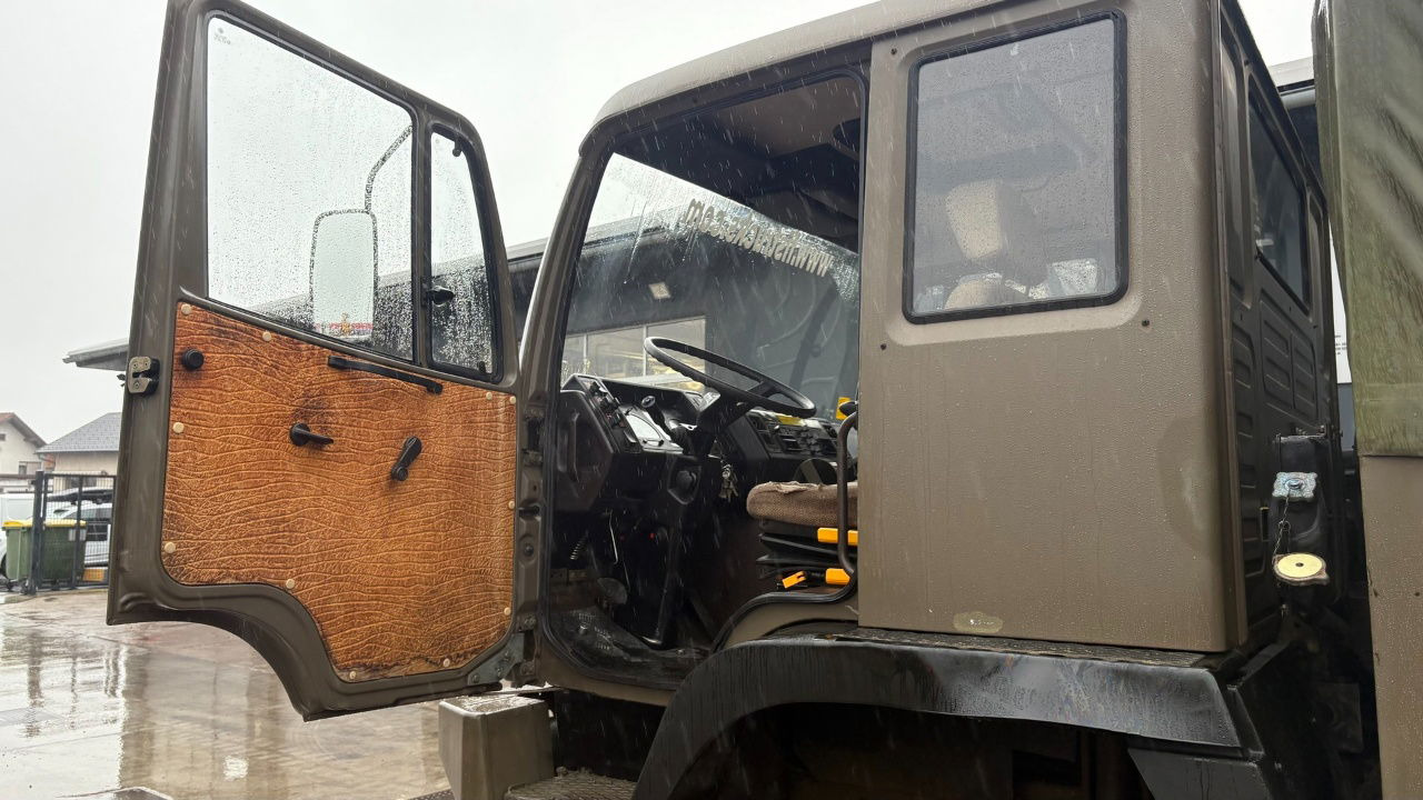 Curtainsider truck Steyr 12M18 4X4 stake body - 62.000km: picture 14 Curtainsider truck Steyr 12M18 4X4 stake body - 62.000km: picture 14