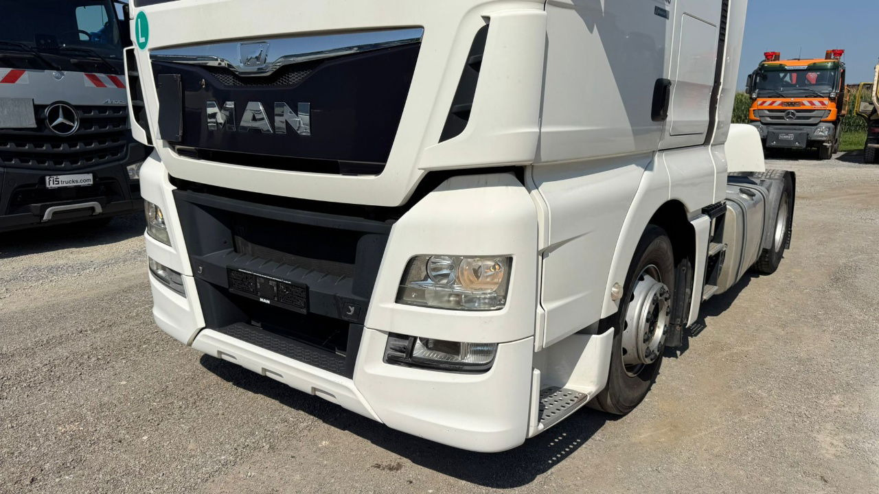 MAN TGX 18.440 4X2 tractor unit - retarder - Tractor unit: picture 2 MAN TGX 18.440 4X2 tractor unit - retarder - Tractor unit: picture 2
