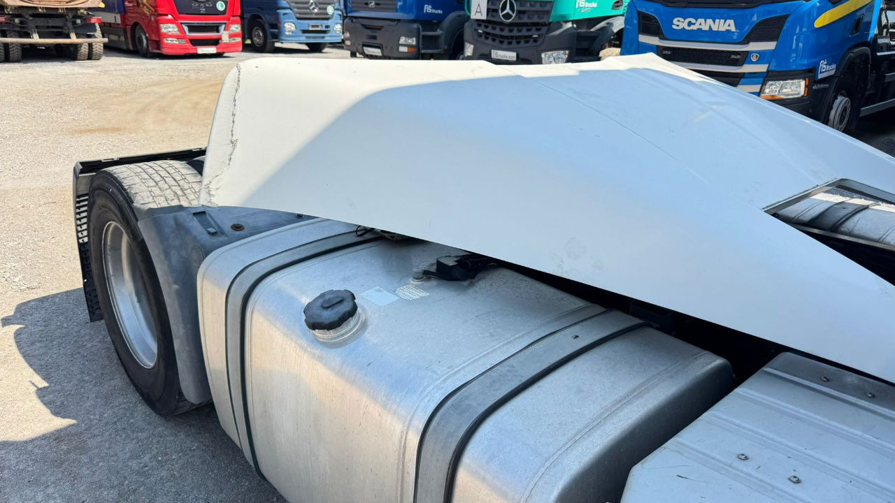 MAN TGX 18.440 4X2 tractor unit - retarder - Tractor unit: picture 4 MAN TGX 18.440 4X2 tractor unit - retarder - Tractor unit: picture 4