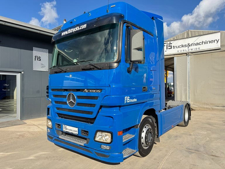 Mercedes-Benz Actros 1844 4x2 tractor unit - retarder - Tractor unit: picture 1 Mercedes-Benz Actros 1844 4x2 tractor unit - retarder - Tractor unit: picture 1