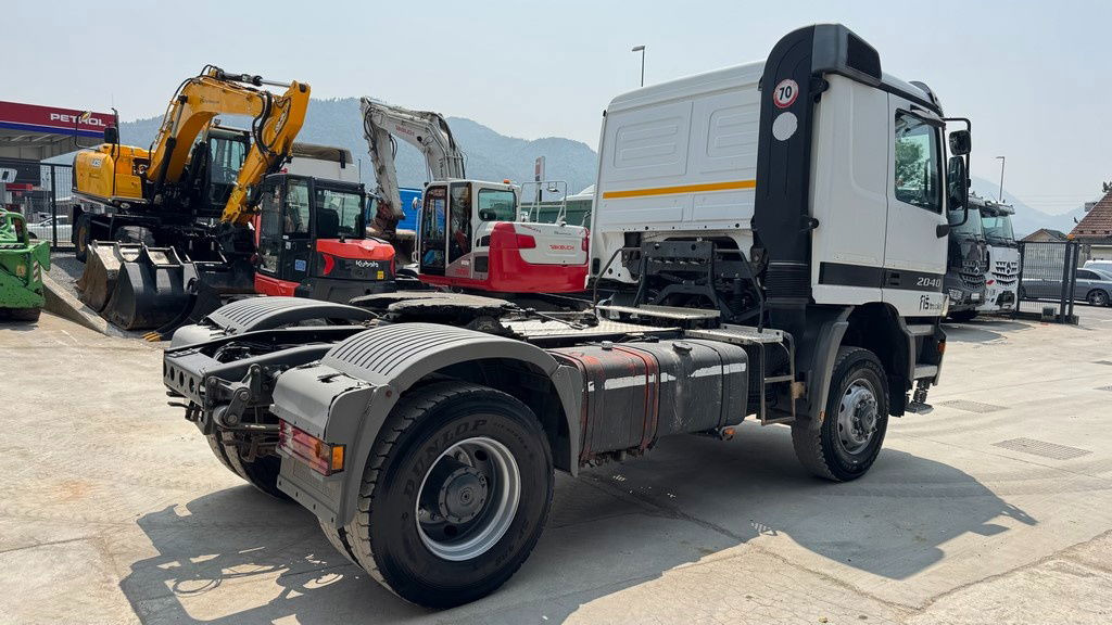 Mercedes-Benz Actros 2040 AS 4x4 tractor unit - tipp. hydr. - Tractor unit: picture 5 Mercedes-Benz Actros 2040 AS 4x4 tractor unit - tipp. hydr. - Tractor unit: picture 5