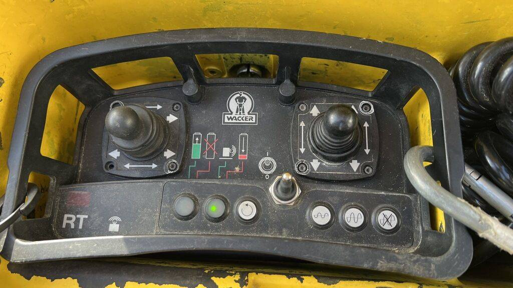 Mini roller WACKER NEUSON Neuson RT 82 SC-2 - Remote Control: picture 12