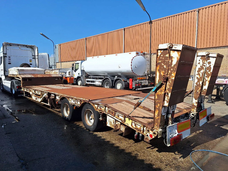 ACTM S32215C - Low loader semi-trailer: picture 1 ACTM S32215C - Low loader semi-trailer: picture 1