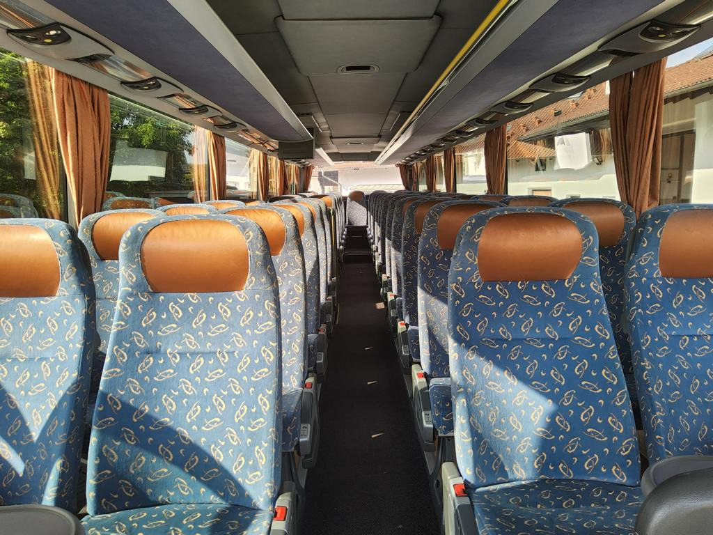 Setra S 415 GT HD / ORIGINAL KM !! / WC / 49+1+1 - Coach: picture 5 Setra S 415 GT HD / ORIGINAL KM !! / WC / 49+1+1 - Coach: picture 5