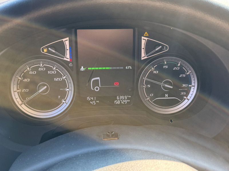 DAF LF260 Km 158.729 - Curtainsider truck: picture 5 DAF LF260 Km 158.729 - Curtainsider truck: picture 5