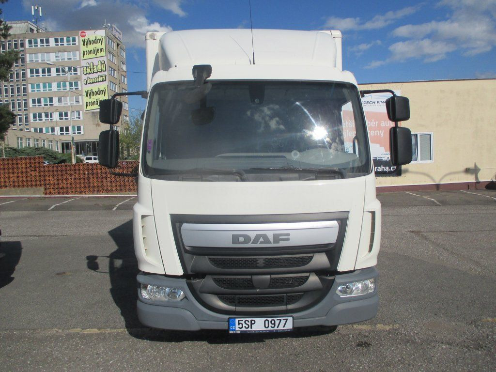 DAF LF 180 mit LBW - Box van: picture 2 DAF LF 180 mit LBW - Box van: picture 2