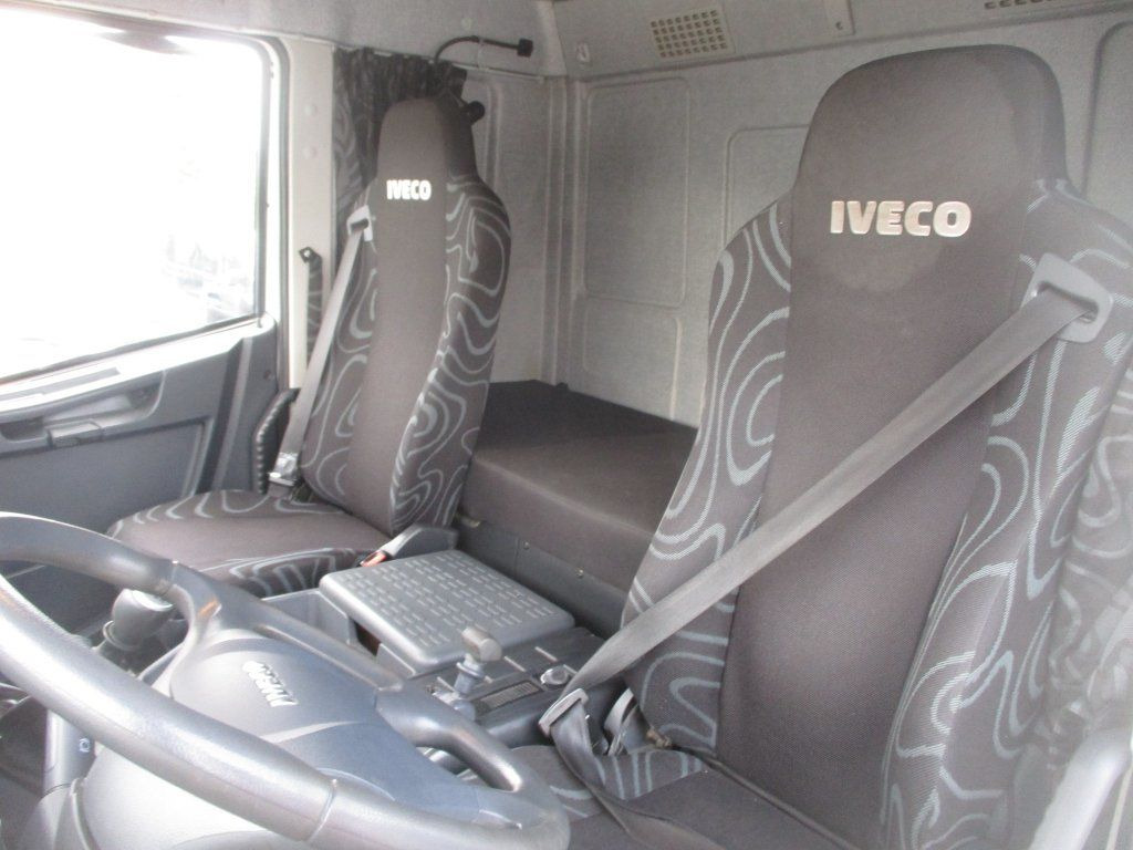 Iveco 120E25, 1 Liege, E6 - Curtainsider truck: picture 5 Iveco 120E25, 1 Liege, E6 - Curtainsider truck: picture 5