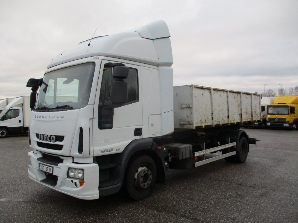 Iveco 140E22 - Hook lift truck: picture 1 Iveco 140E22 - Hook lift truck: picture 1