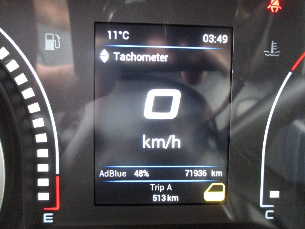 Box van Iveco Daily 35C16: picture 12