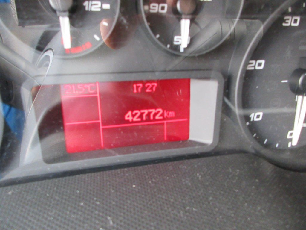 Box van Iveco Daily 35C16 Iveco Daily 35C16: picture 13 Box van Iveco Daily 35C16 Iveco Daily 35C16: picture 13