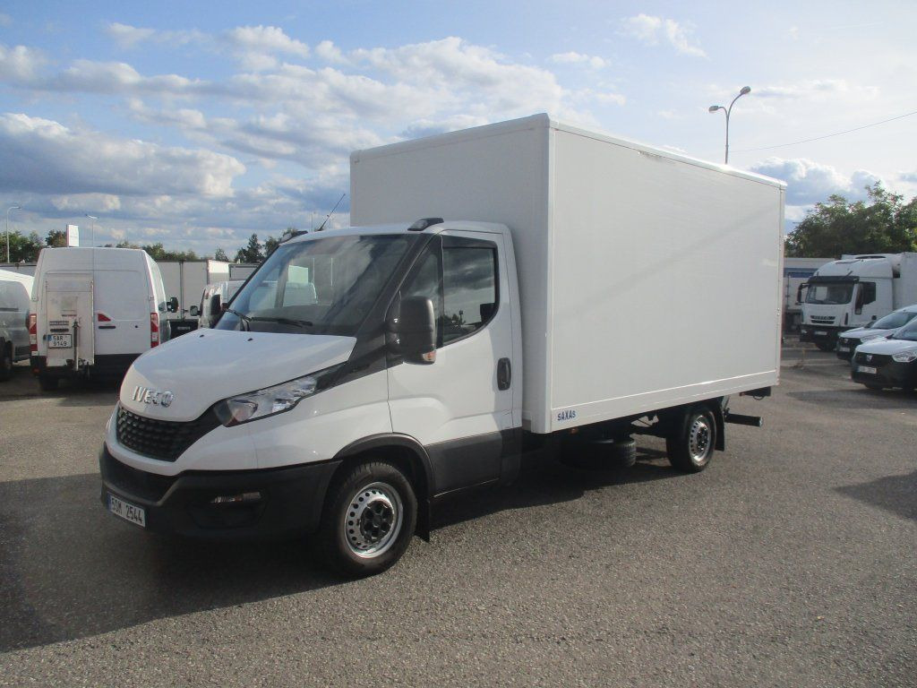 Iveco Daily 35S16 mit LBW - Box van: picture 1 Iveco Daily 35S16 mit LBW - Box van: picture 1