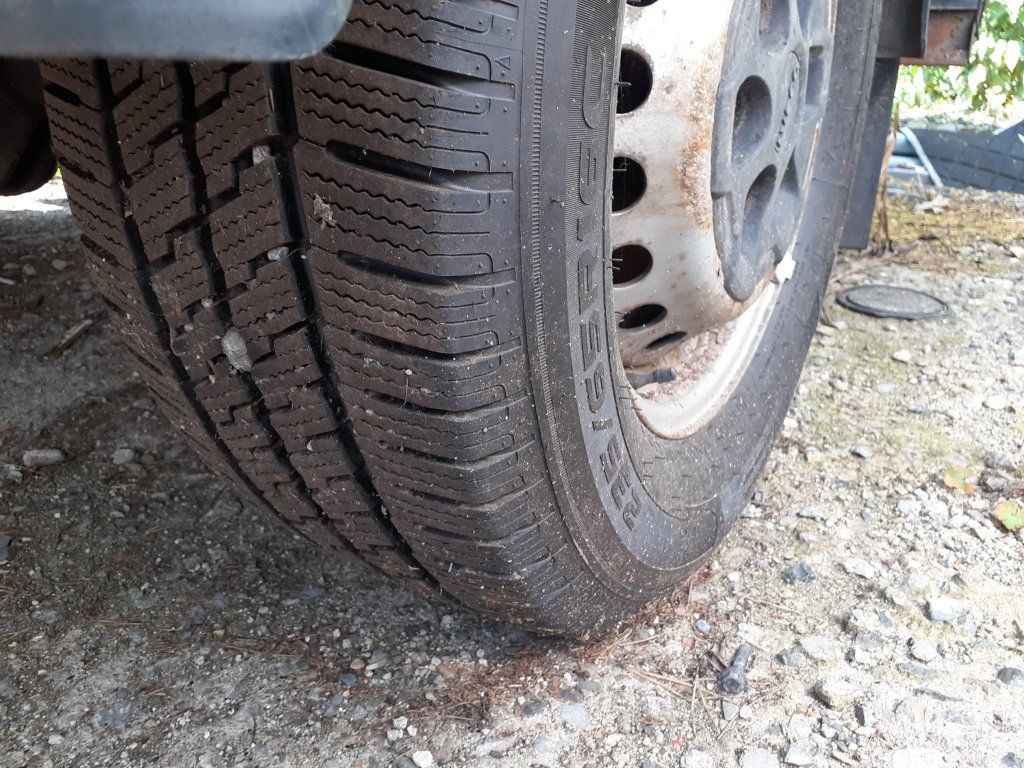 Box van Iveco Daily 35S16 mit LBW DAMAGED: picture 11