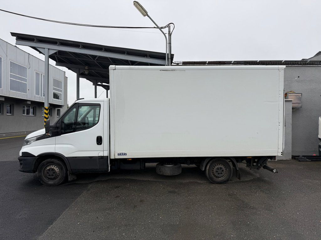 Iveco Daily 35S16 mit LBW ENGINE DEFECT - Box van: picture 5 Iveco Daily 35S16 mit LBW ENGINE DEFECT - Box van: picture 5