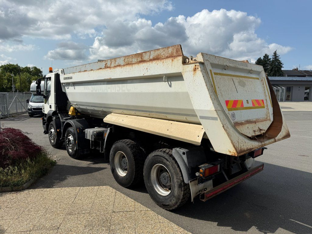 Iveco Trakker 410 S1 8x4 - Tipper: picture 4 Iveco Trakker 410 S1 8x4 - Tipper: picture 4